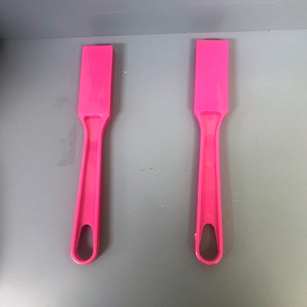 Set Of 2 Pink/purple /magnet Colored NEW - Bingo MAGNETIC Wand For Bingo Door